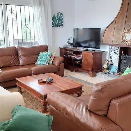 Casa Jessie Hotel *
